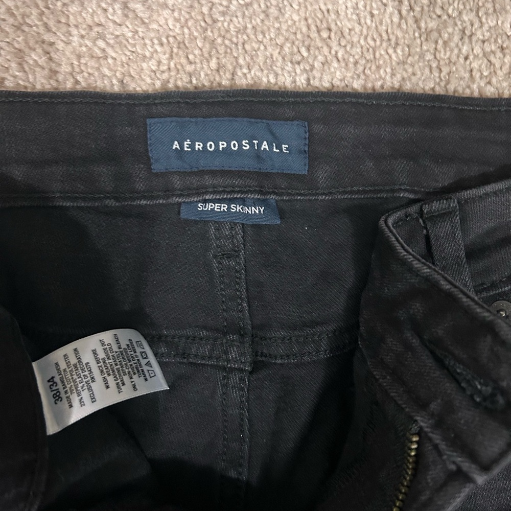Aeropostale Men's Black Distressed Jeans - Picture 5 of 7